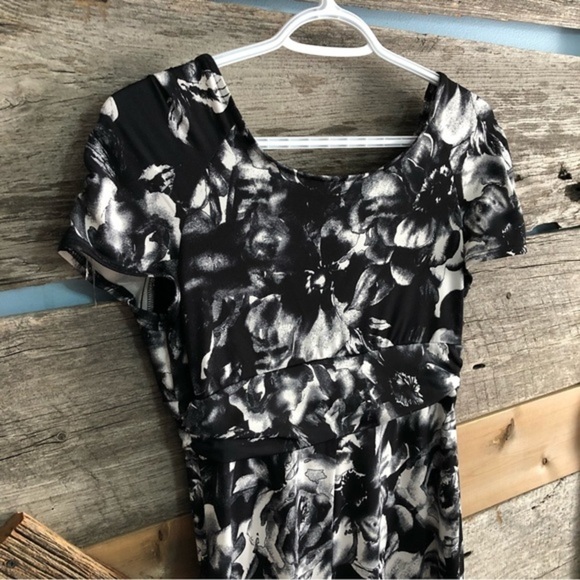 REITMANS Size Med Black/ White Dress - Picture 5 of 8